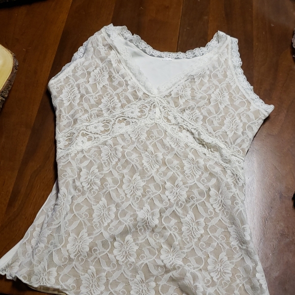 Flexees Lace shaping camisoles- 4 piece bundle - Picture 6 of 8